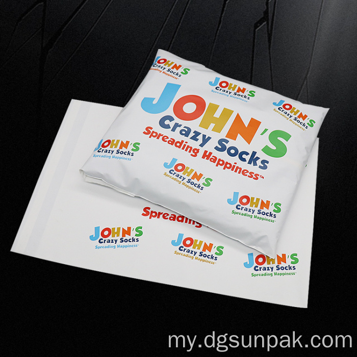 အဝတ်အထည်များ Polybag စိတ်ကြိုက်ဒီဇိုင်းတိုးချဲ့နိုင်သော Poly-Mailers Bag